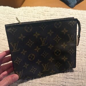 Louis Vuitton Brown and Gold Monogram travel bag